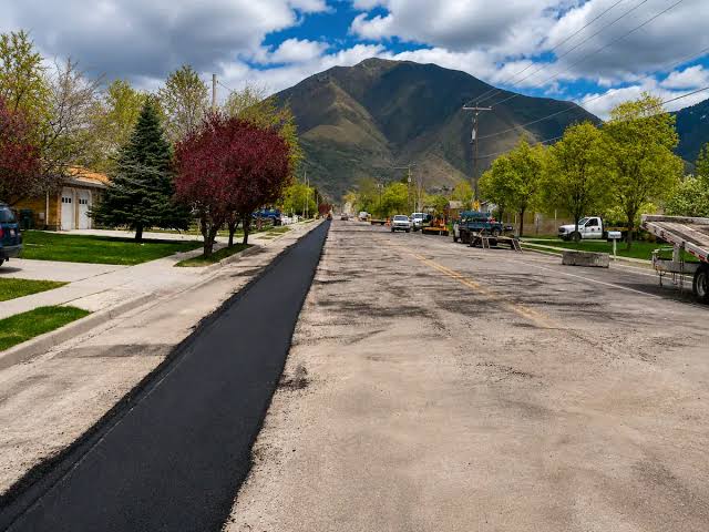 How Weather Conditions Impact Asphalt Utah Performance