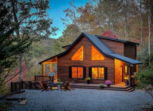 Best Outdoor Activities for a Log Cabin Summer Getaway